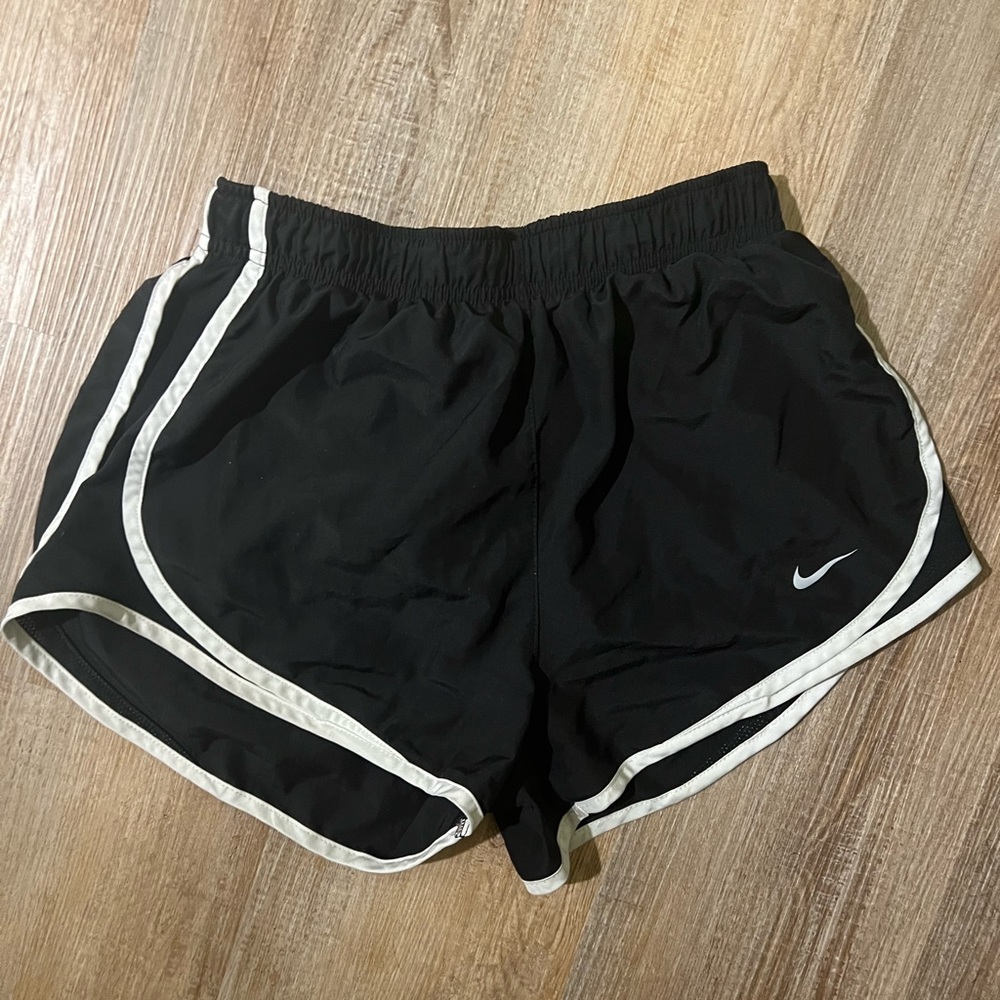 Nike Tempo women’s brief-lined running shorts